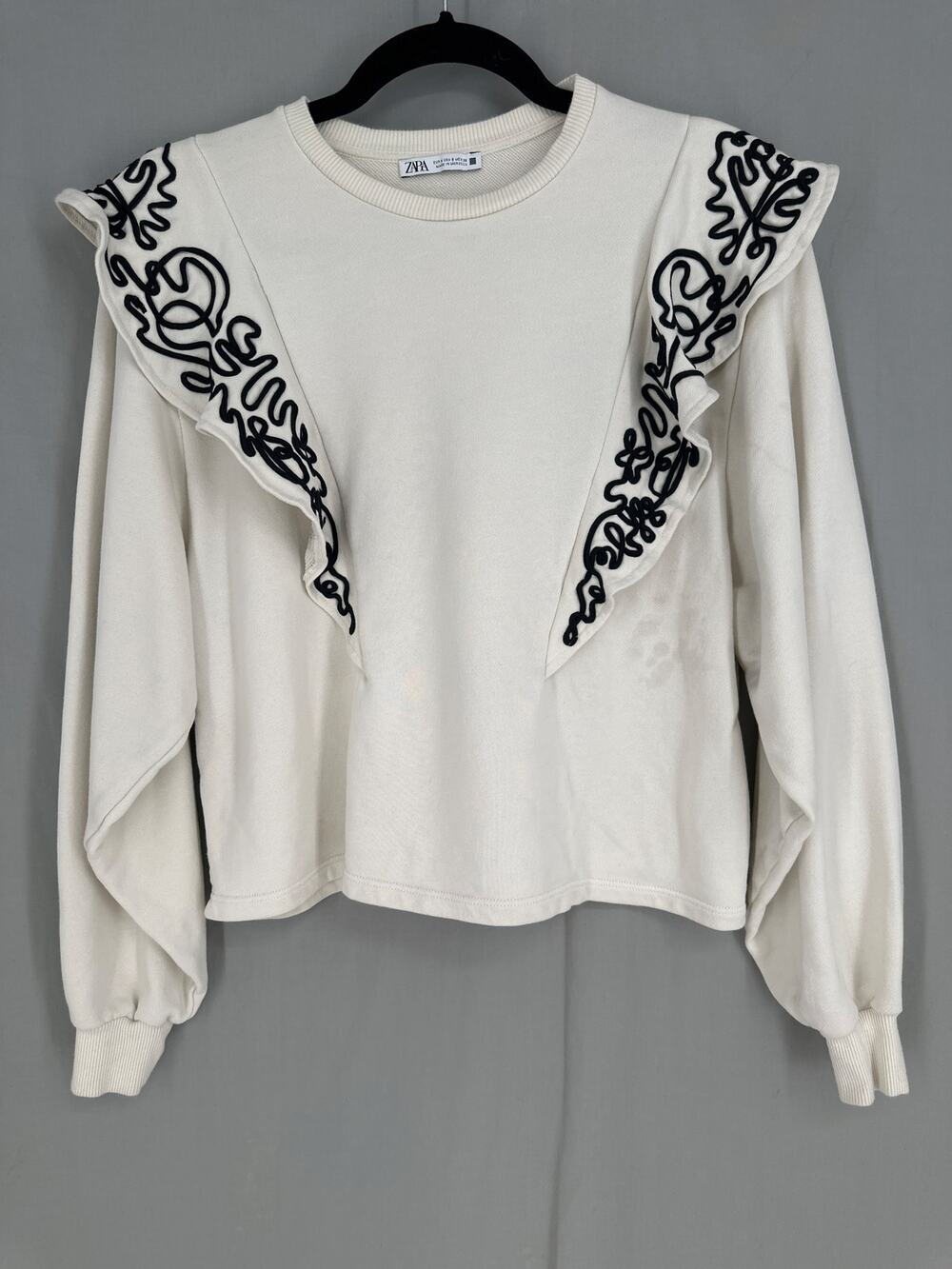 Zara Sweatshirt Womens Small Cream Ruffle Black Western Boho Embroidered Boxy